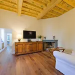 Duomo Exclusive Apartment